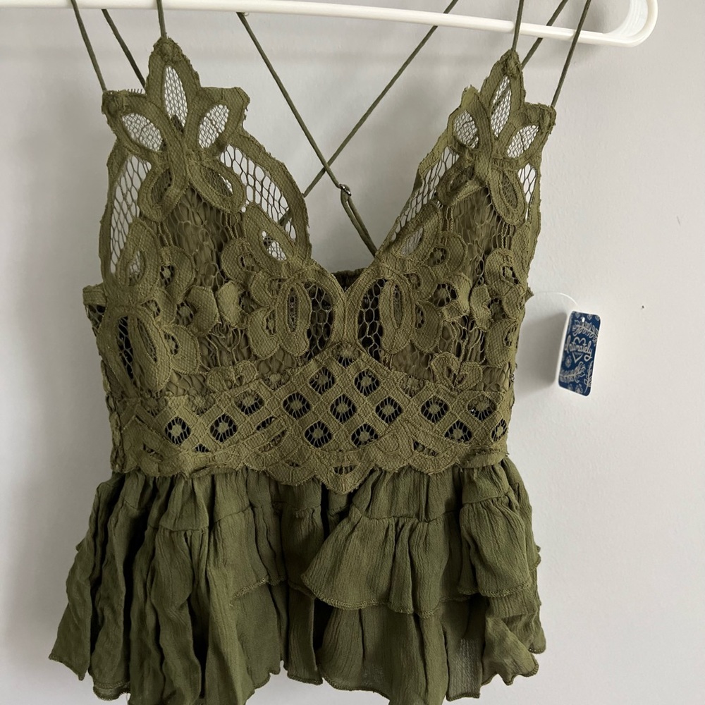 🌻🚨🆕FREE PEOPLE🚨 ADELLA CAMI TANK-Olive Sparrow Color-Sizes Small & Medium - Picture 13 of 15